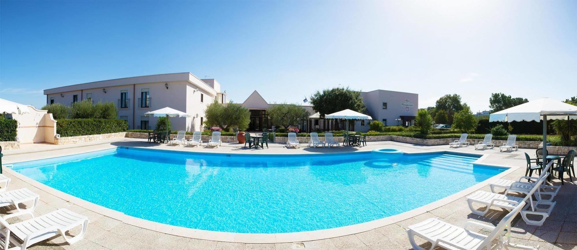 Hotel Ramapendula Alberobello Esterno foto